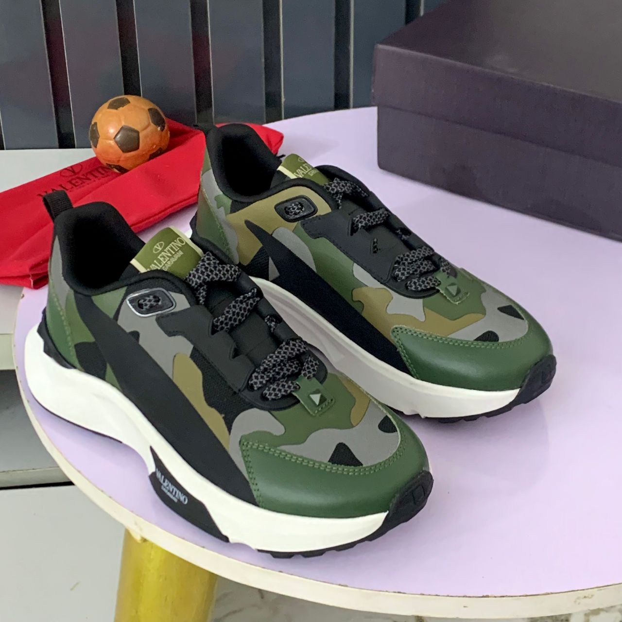 VALENTINO